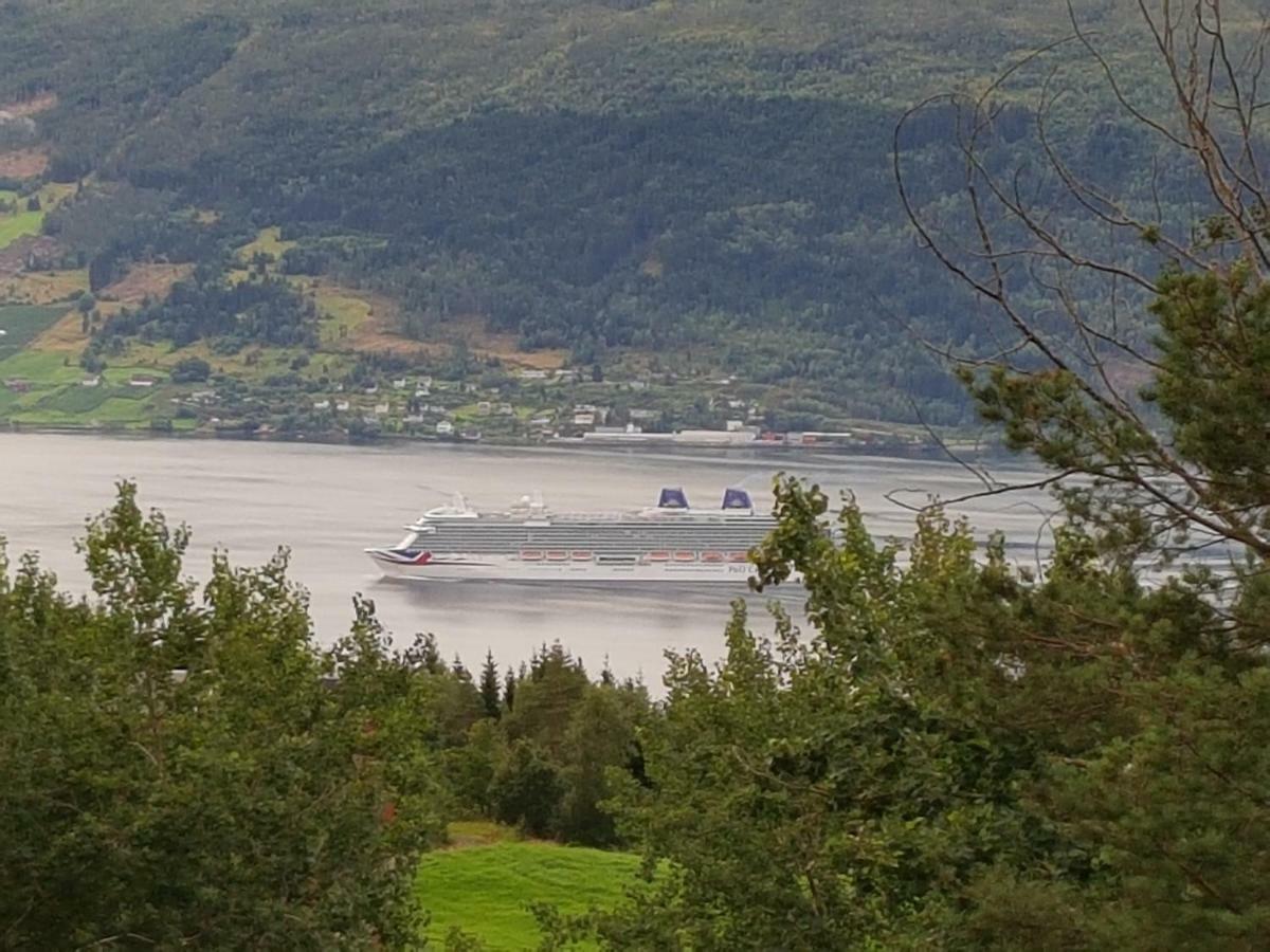Panorama View Along The Fjord In Stryn Villa Blakset Exteriör bild